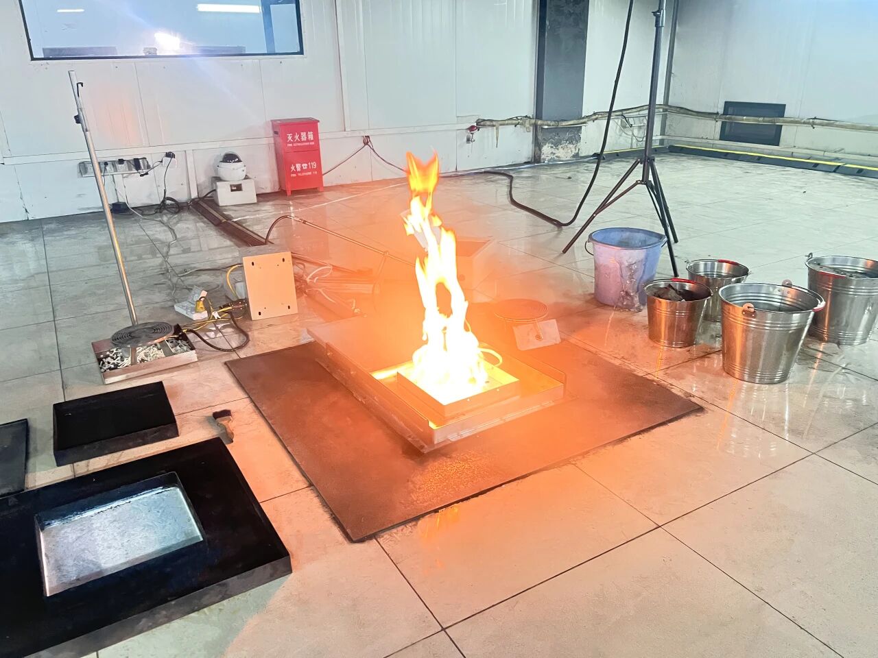 EN 54-10 أجهزة فحص كاشفات اللهب بالأشعة تحت الحمراء والأشعة فوق البنفسجية